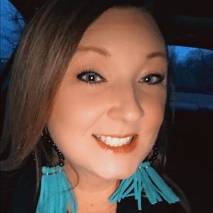 Meet your Posher, Leigh